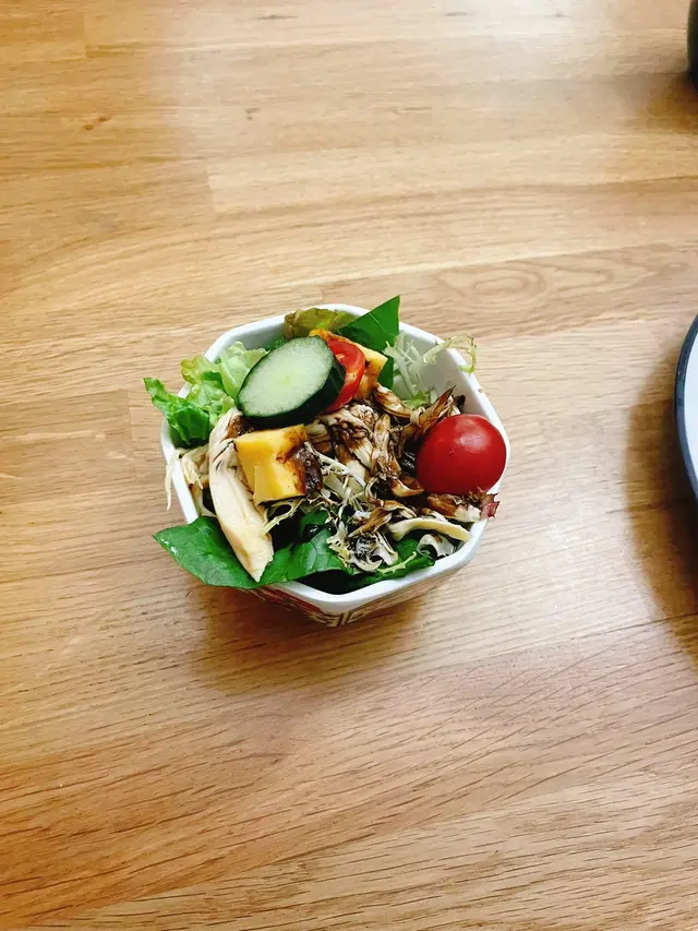 黑醋雞胸玉子沙律