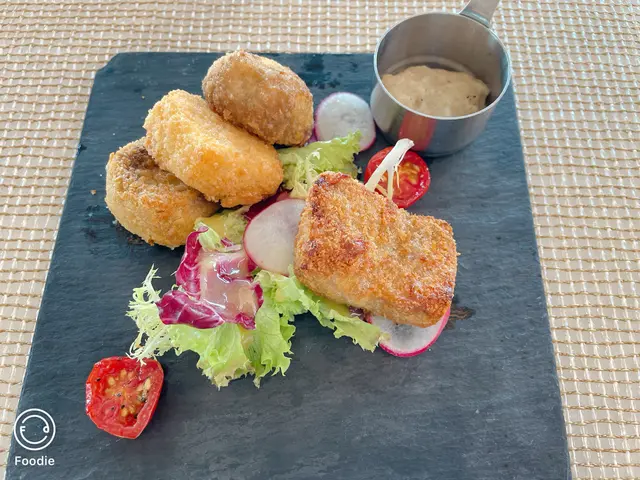 蘑菇芝士配雞，香脆好味