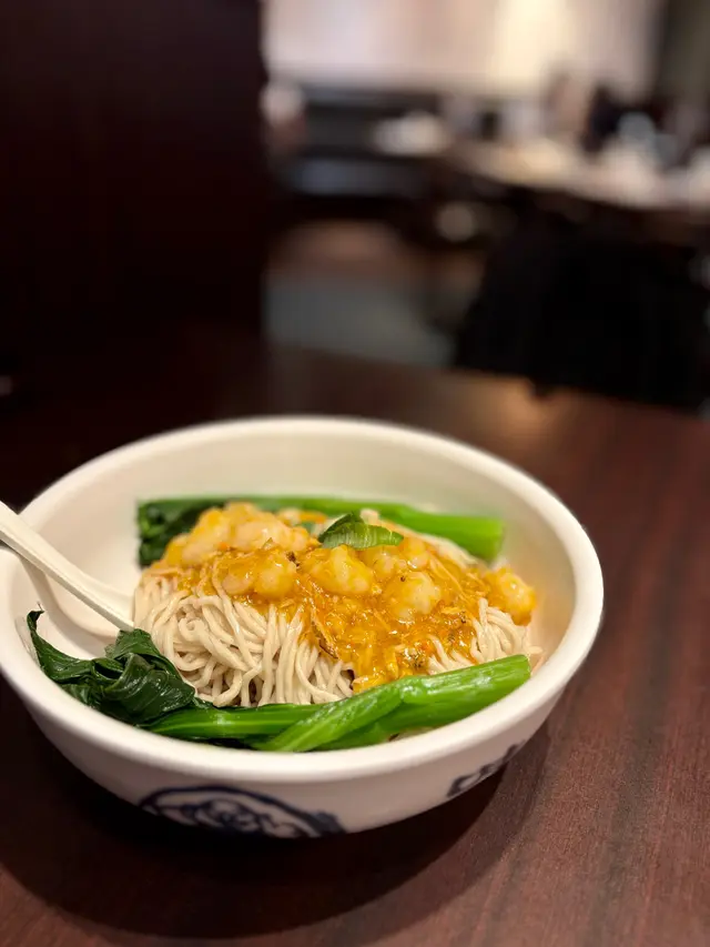 鮮蟹粉河蝦仁撈麵