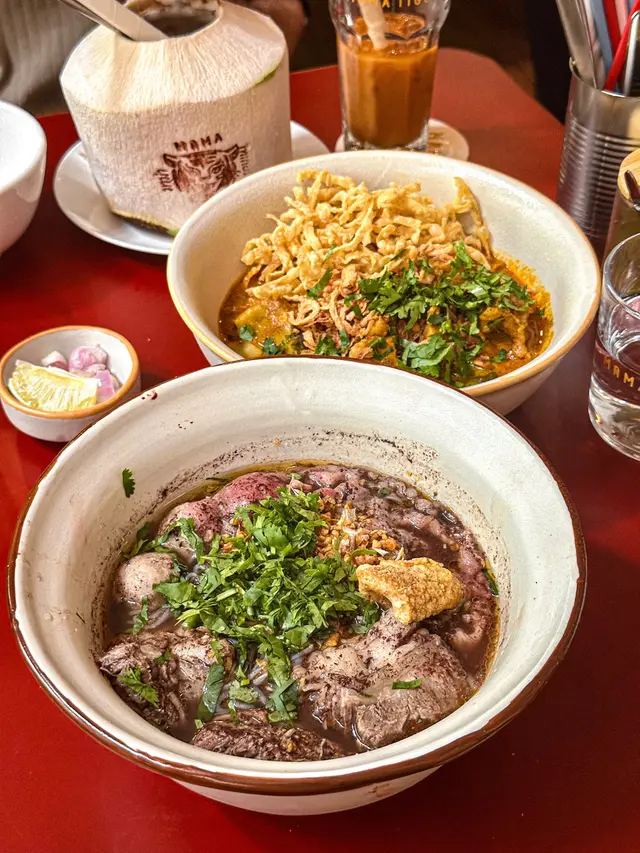 中環新開正宗泰式船麵店!🇹🇭開業2星期已大排長龍😱✨