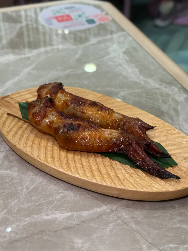 香茅椰糖烤雞全翼