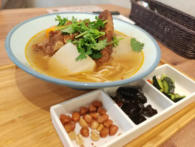 招牌府城牛肉麵