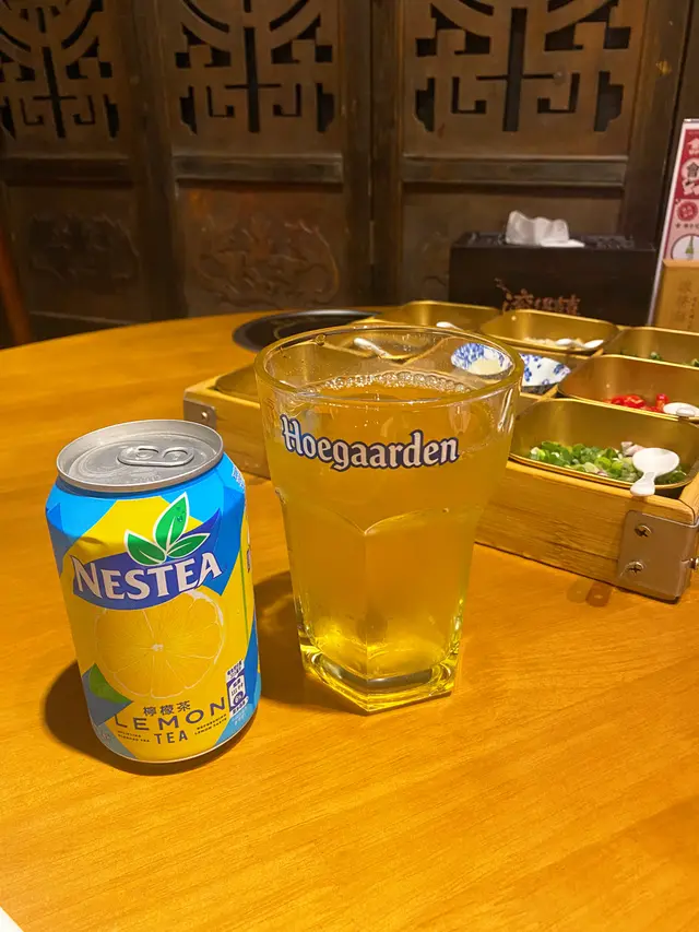 罐裝飲品及者自家製竹蔗茅根