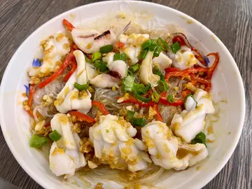 蒜蓉粉丝蒸鲜鱿