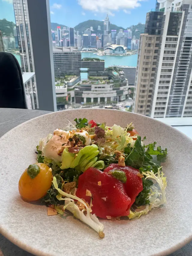 話梅蕃茄水牛芝士沙律配柚子汁