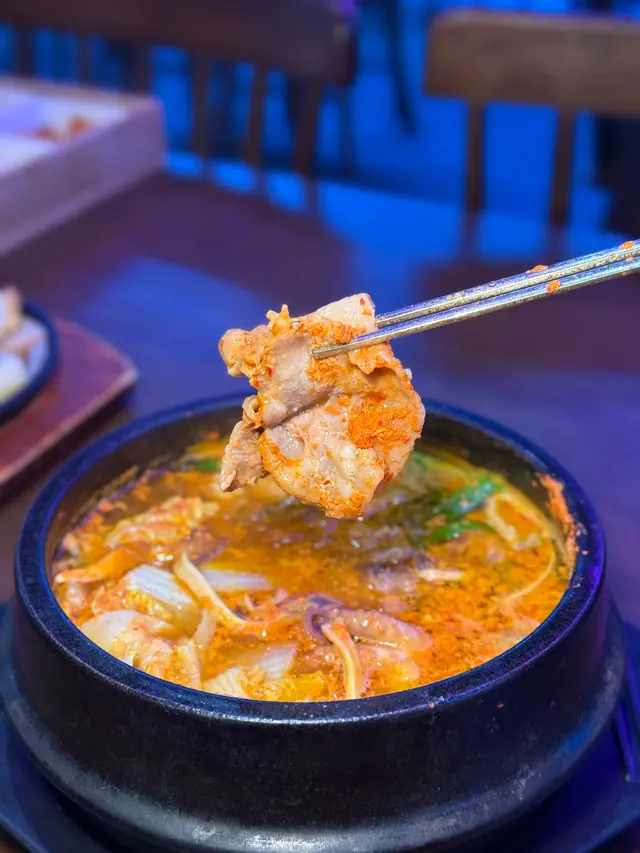 釜山商會辣”章三蝦“一人鍋