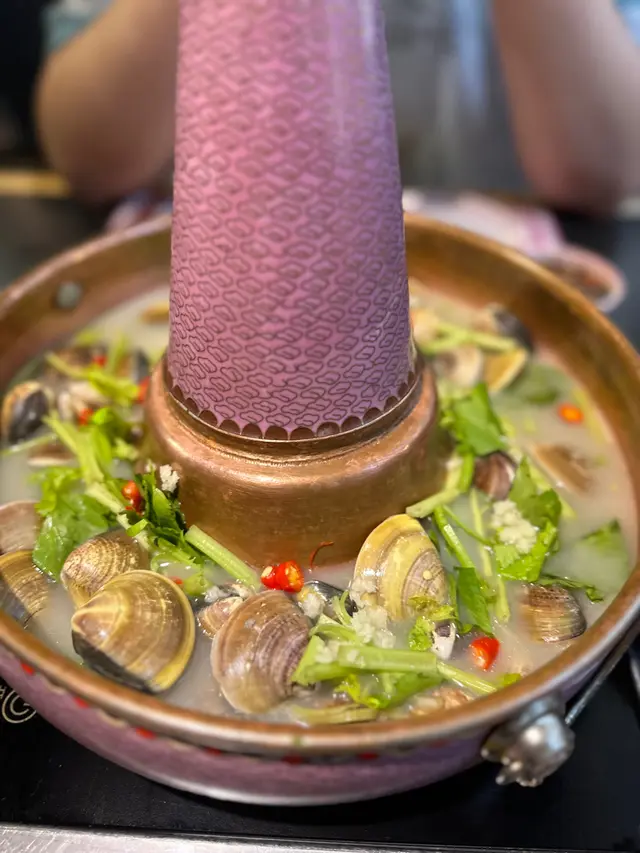 建寧公主.特色卜卜蜆鍋