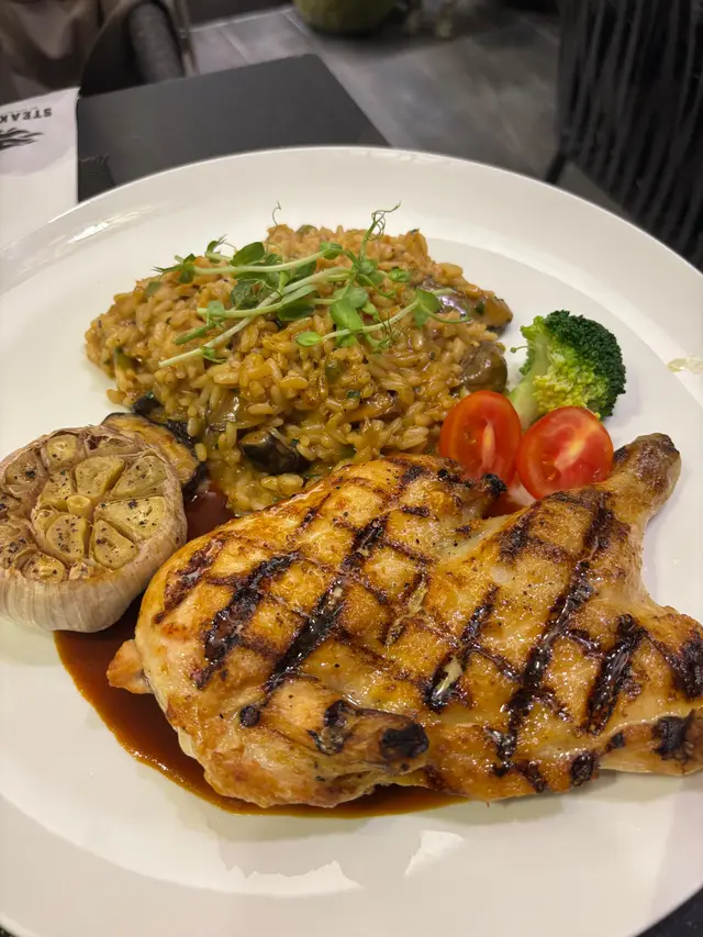 燒春雞配什菌意大利飯