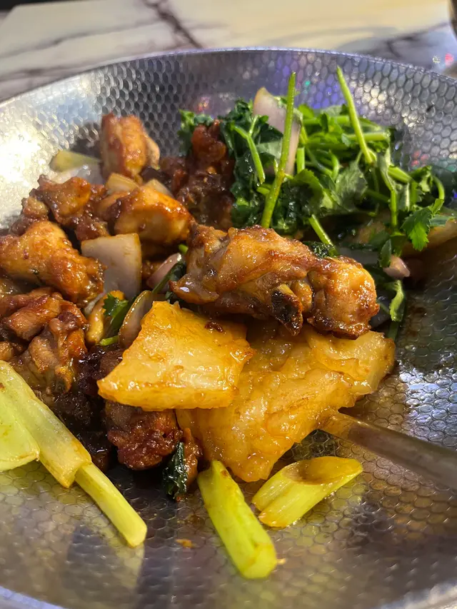 花膠雞煲