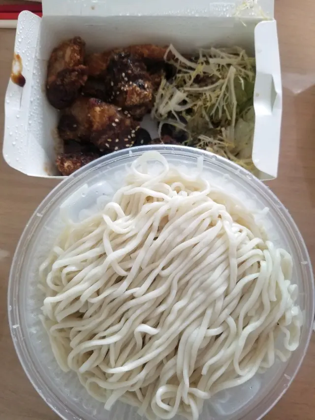 糖醋小排骨湯面