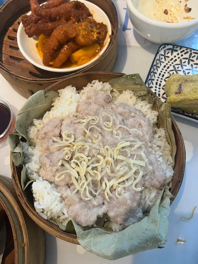 籠仔銀魚肉餅飯