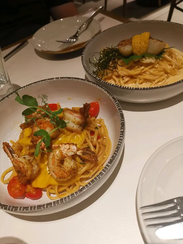 Cajun Prawn Linguine 奇尊蝦肉芝士蒜香意粉