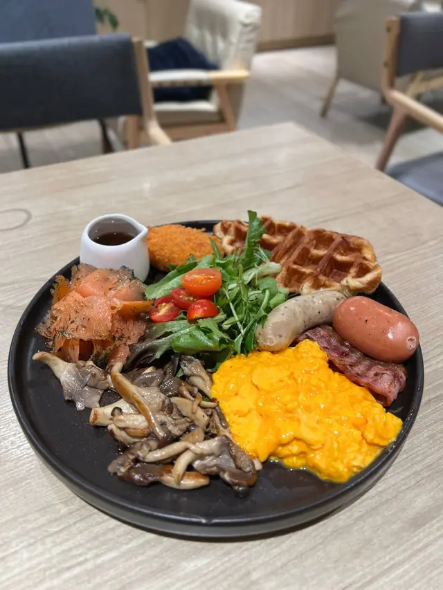 全日牛角包麻糬窩夫