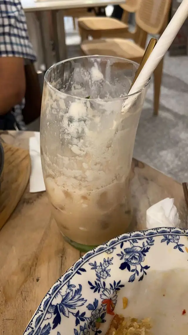 油腻过中年男人的斑斓咖啡