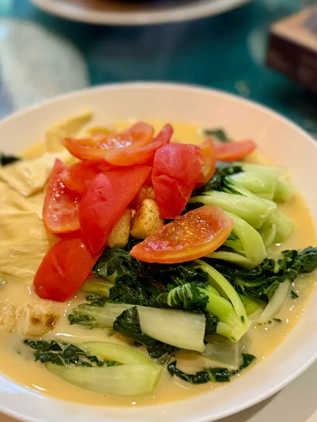 蕃茄魚湯浸時蔬