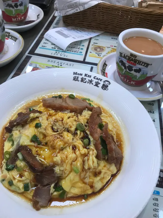 叉燒滑蛋飯
