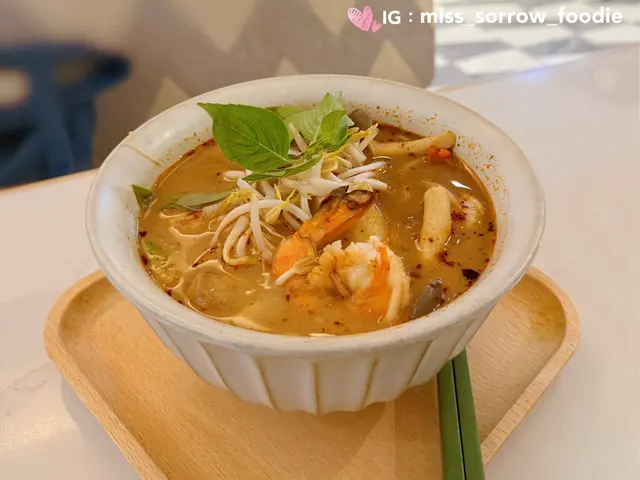 虎蝦濃湯冬蔭功麵