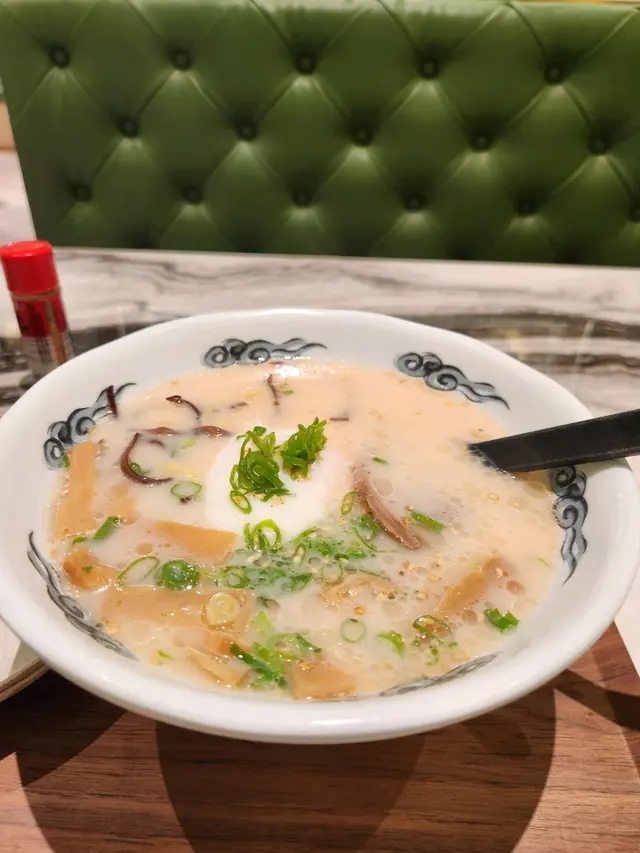 日式叉燒雞白湯拉麵