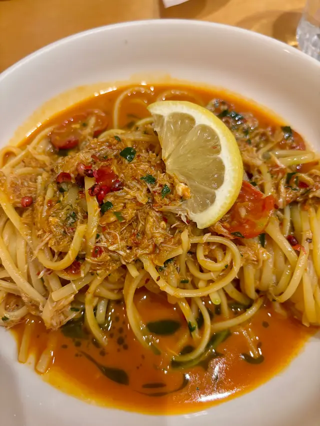 濃蝦汁蟹肉扁意粉