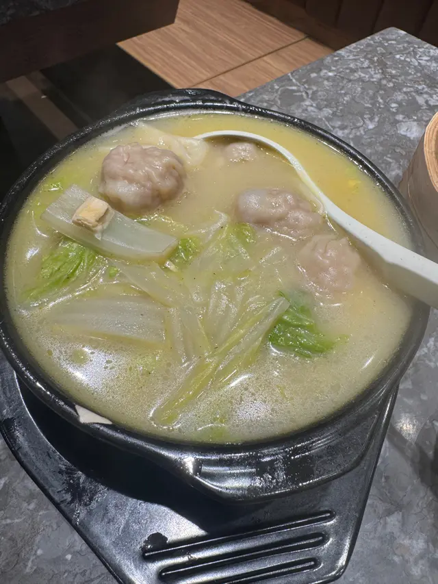 砂鍋雲吞雞1/4隻