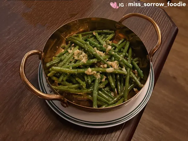 Haricots verts avec son beurre aillé