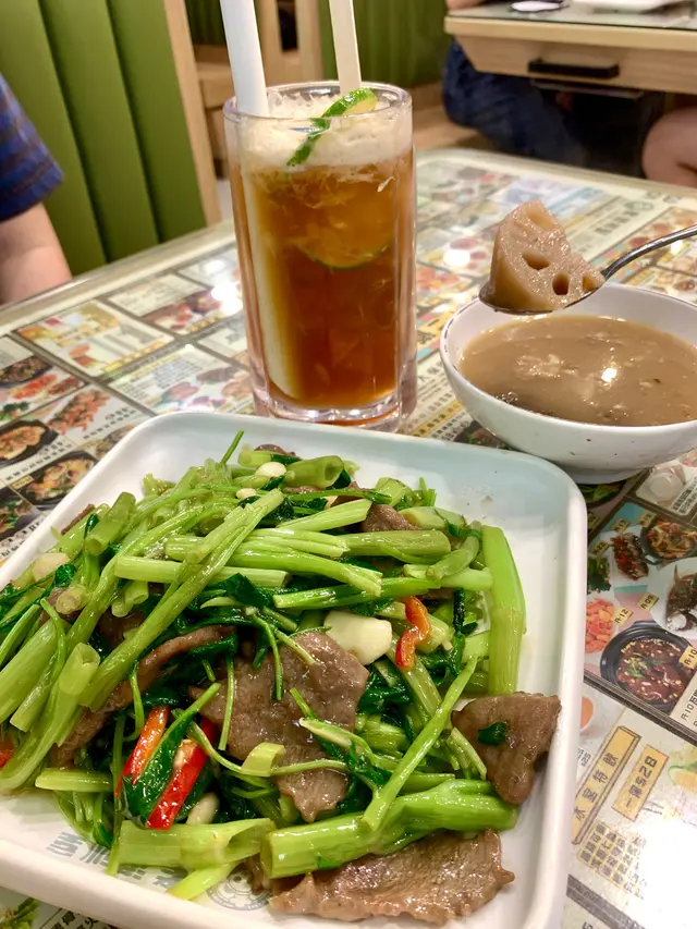 椒絲腐乳通菜炒牛肉