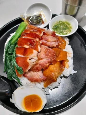 乳豬四寶飯