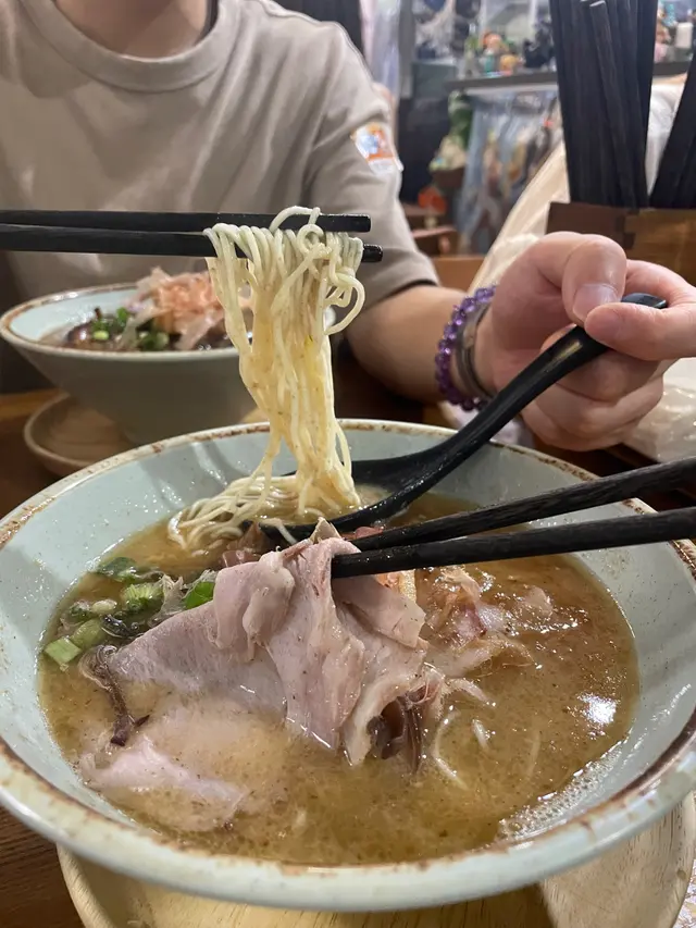 魚介湯底+慢煮梅肉叉燒