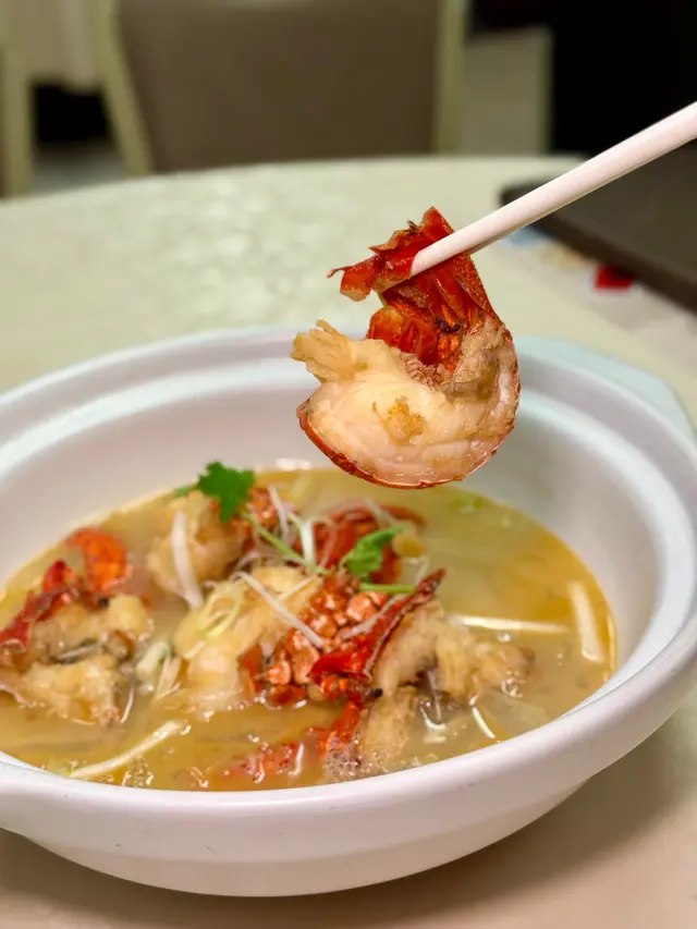 冬瓜果皮魚湯浸龍蝦