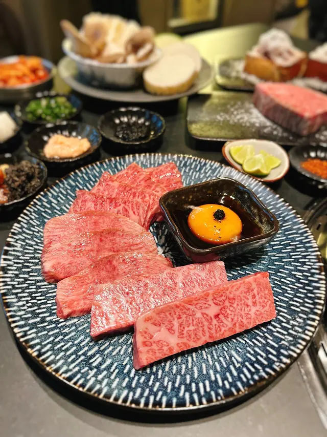 美國牛舌厚切、日本A5和牛牛小排、日本A5和牛月見金磚