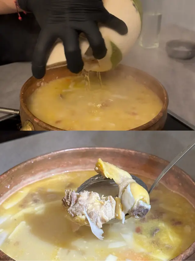 招牌鮮椰青雞鍋