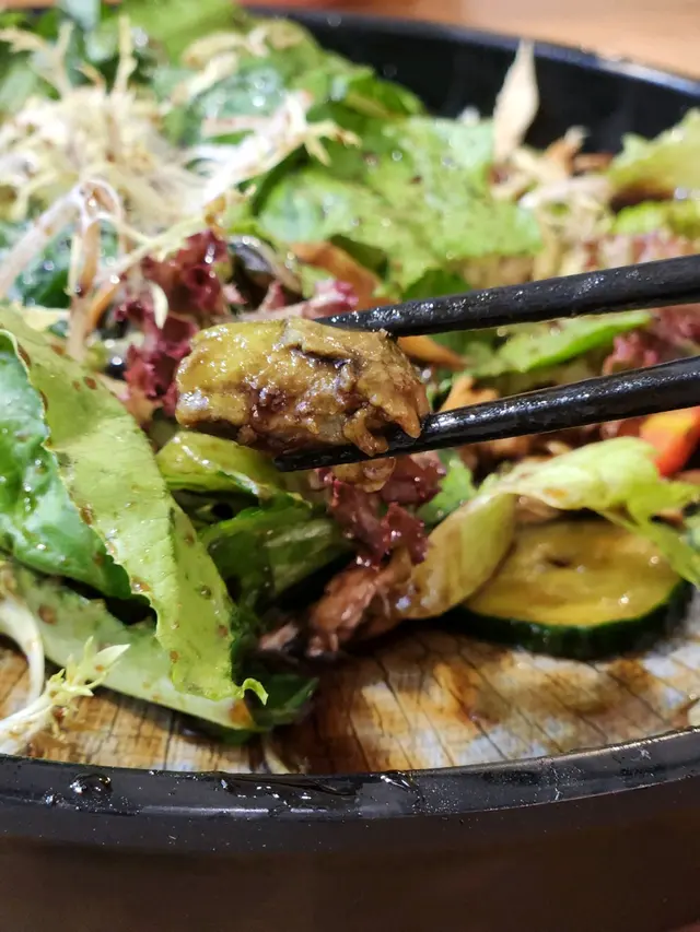 搵左好耐,終於搵到舊牛油果
又黑又苦又熟到爛🥴