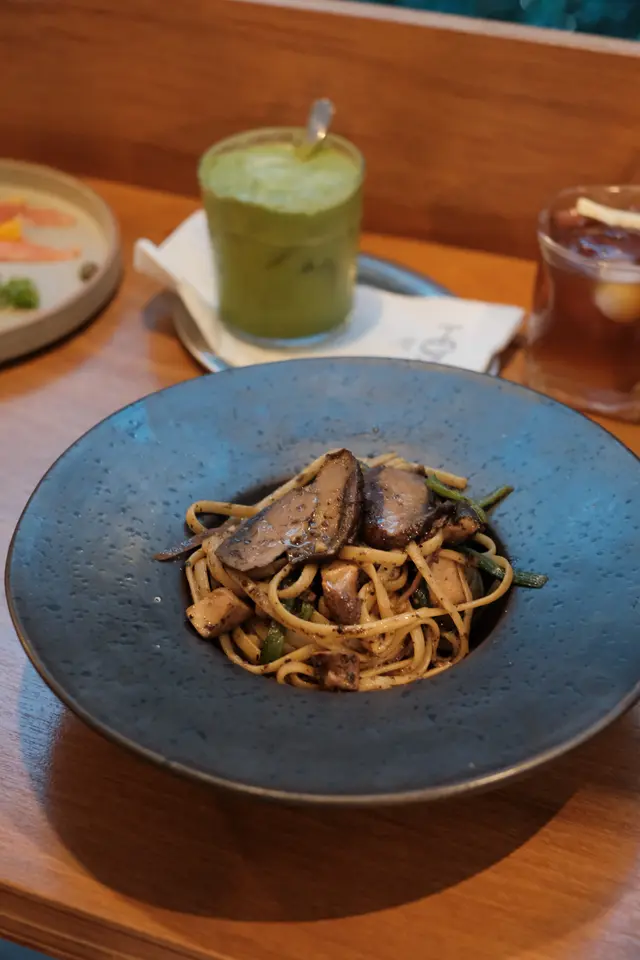 黑松露野菌菠菜扁意粉