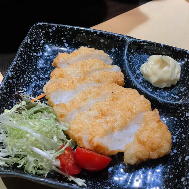 炸墨魚餅
