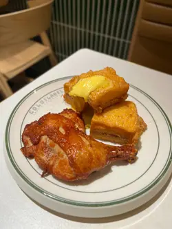 粒粒西多士配孜然炸雞脾