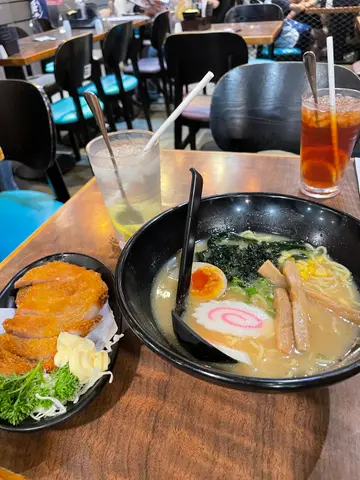 吉列豬扒拉麵