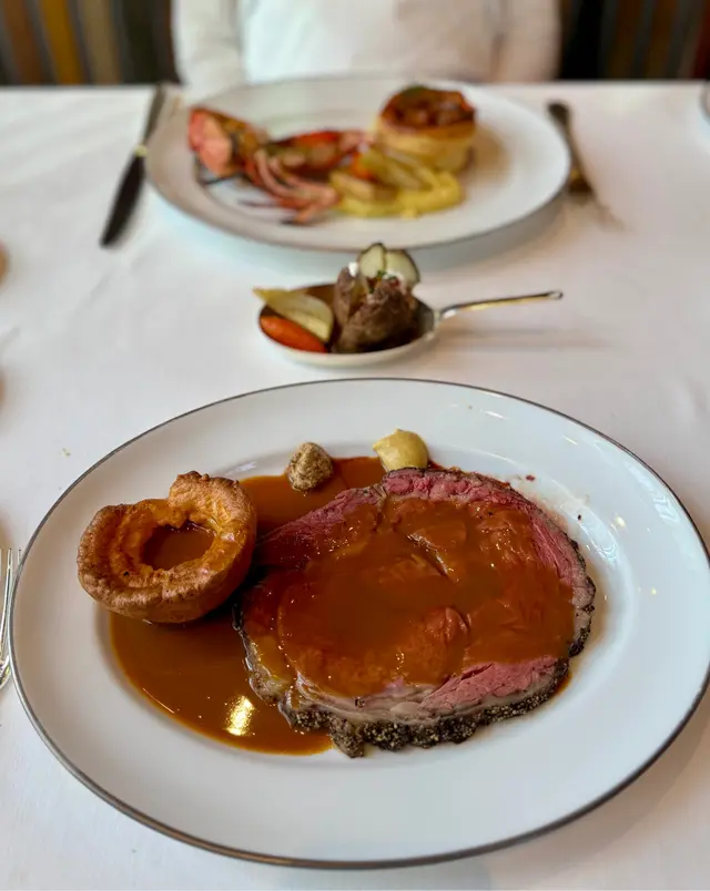 燒美國頂級牛肋骨肉