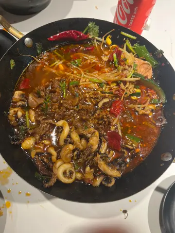 鴨胗花小鍋冒菜(加一份魷魚鬚$28)