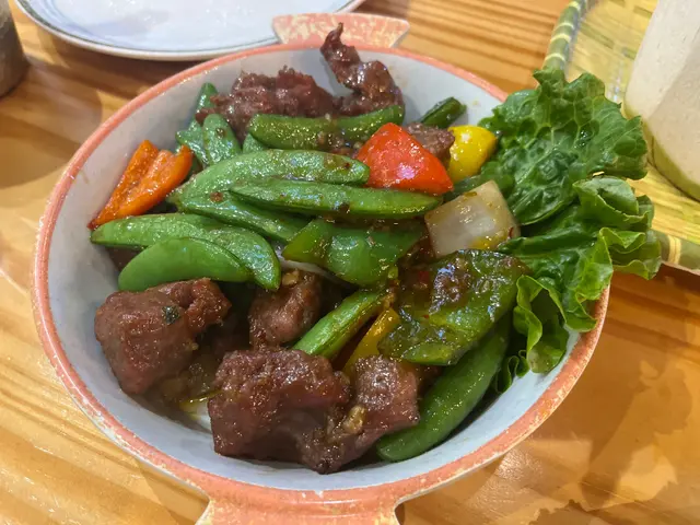 馬拉盞蜜豆炒牛柳粒