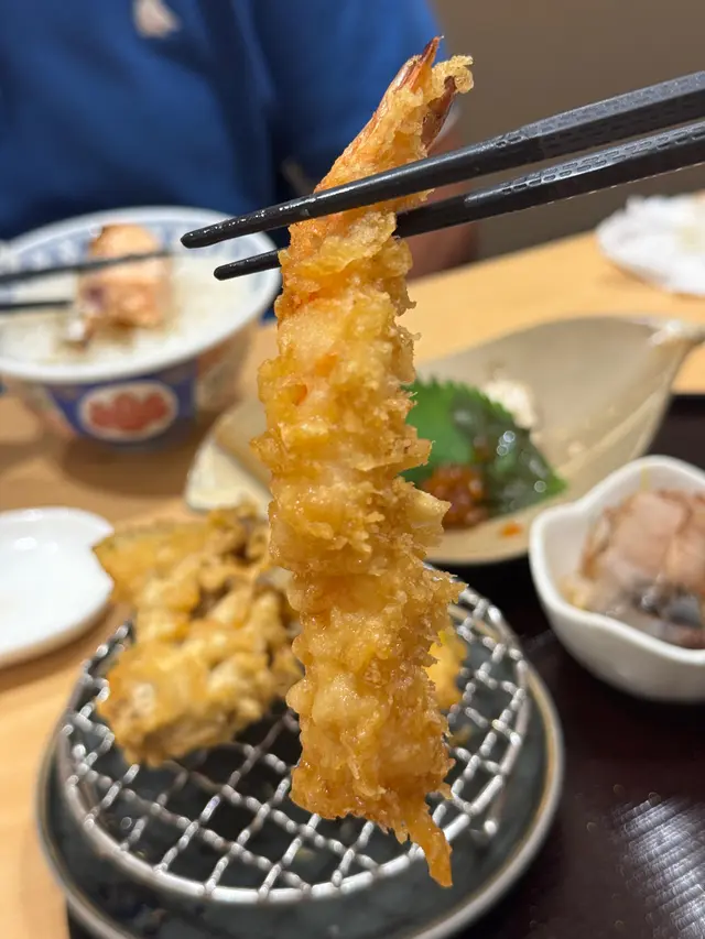 燒鹽麴鮭魚及迷你天婦羅御膳