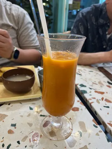 泰式奶茶甜过糖水