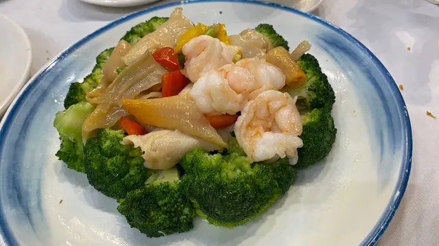碧綠蝦球蚌片