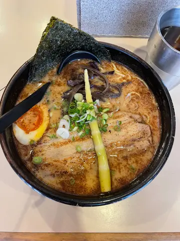 鱼豚骨拉面