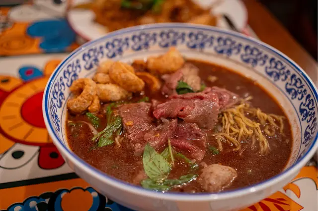 和牛船麵