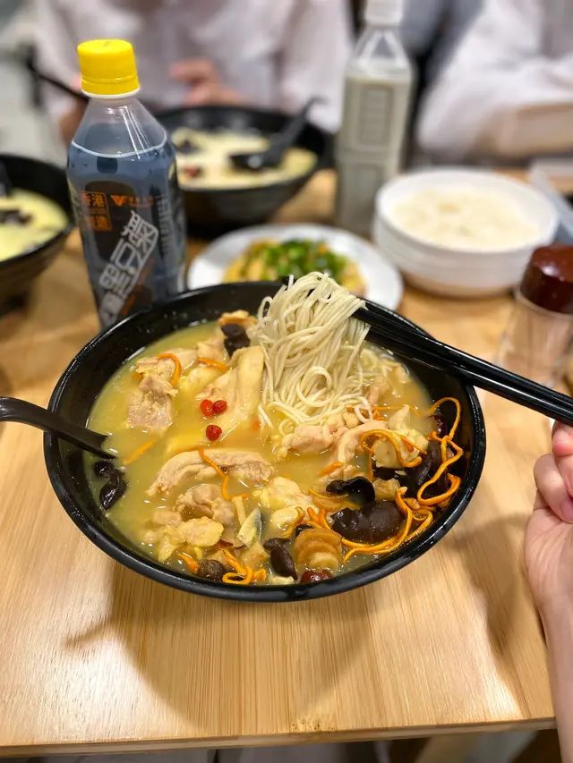 黃酒藥膳雞
