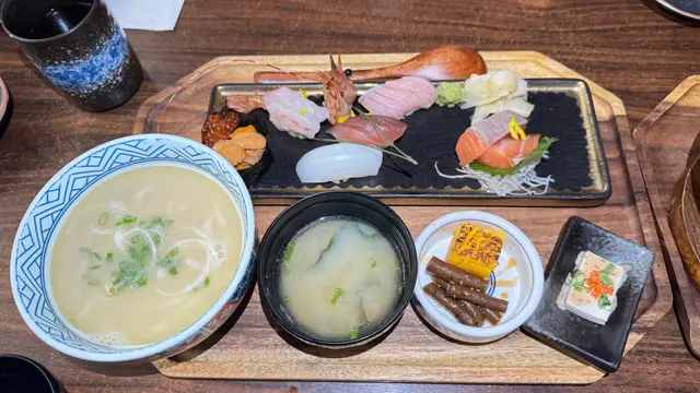 壽司定食配烏冬