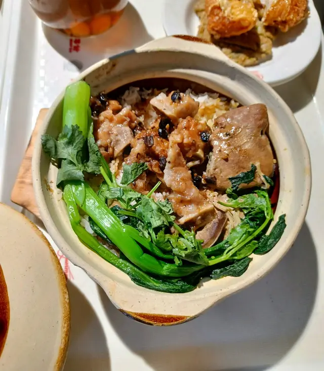 豬膶排骨煲仔飯