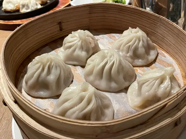 灌湯小籠包