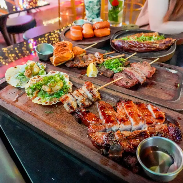 蔥燒半殼扇貝, 荔枝豚肉卷, 蜜汁燒黑豚肉