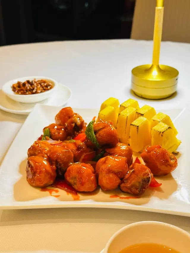 拔絲菠蘿黑豚肉